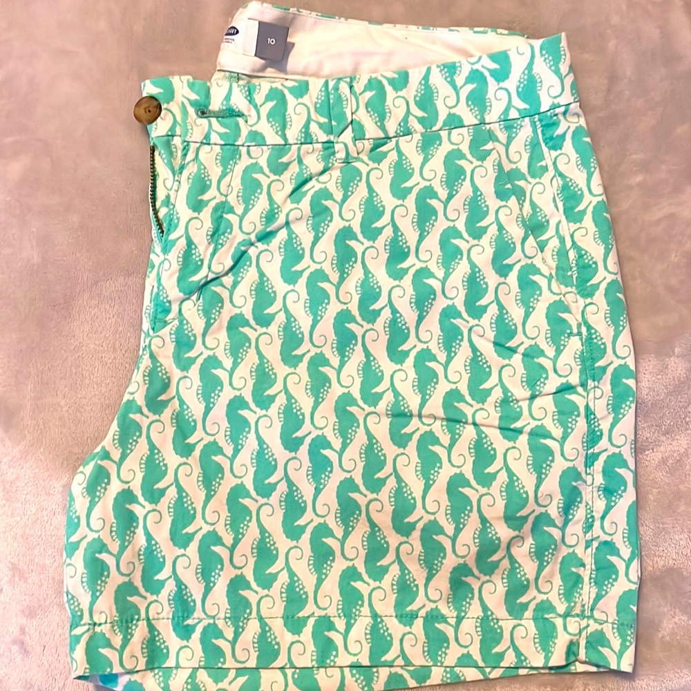 NWOT 5” Twill Everyday Shorts
